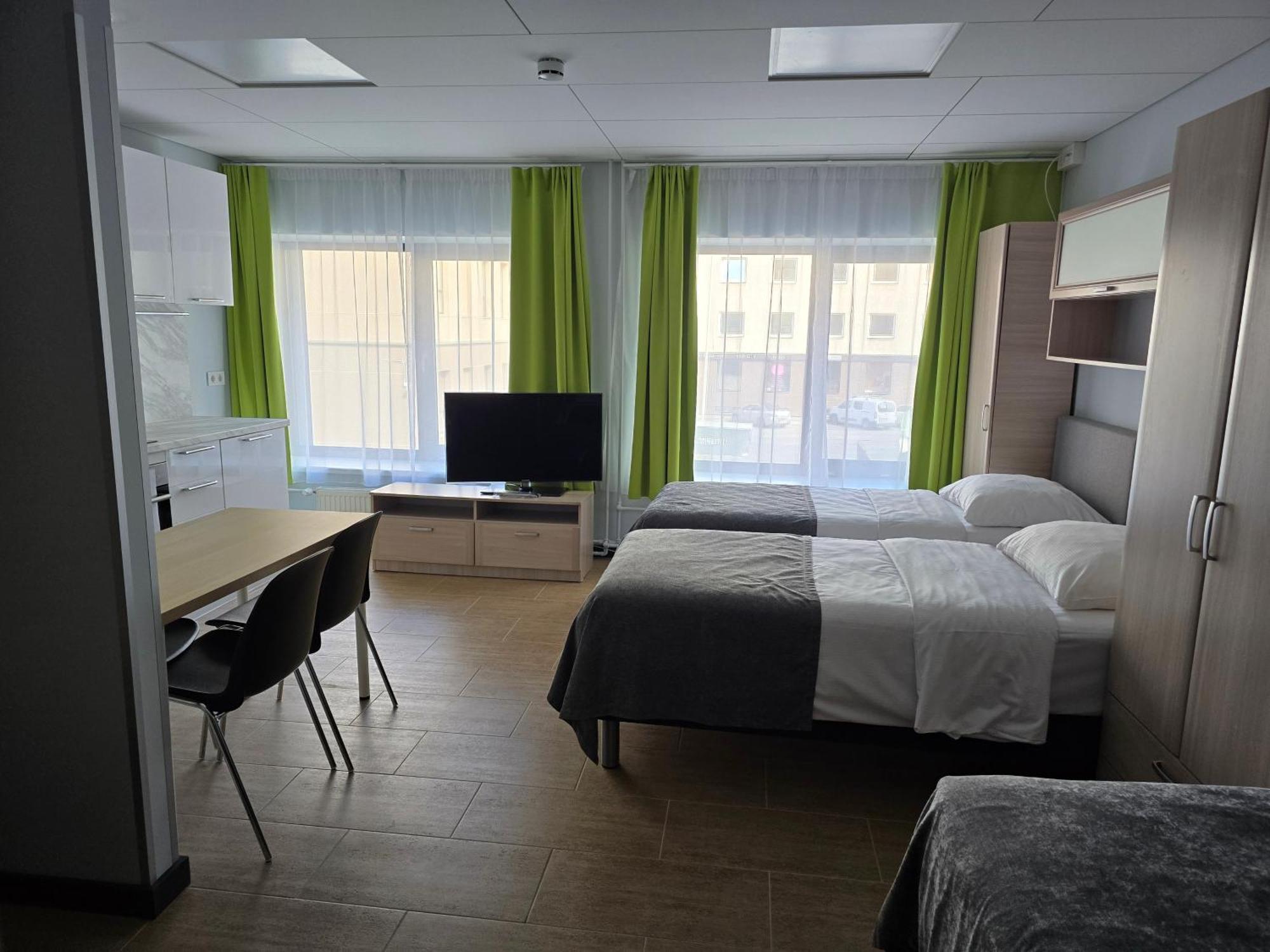 City Yard Inn Hotel Таллин Экстерьер фото